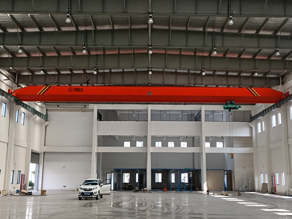 操作橋式起重機有哪些安全規(guī)范